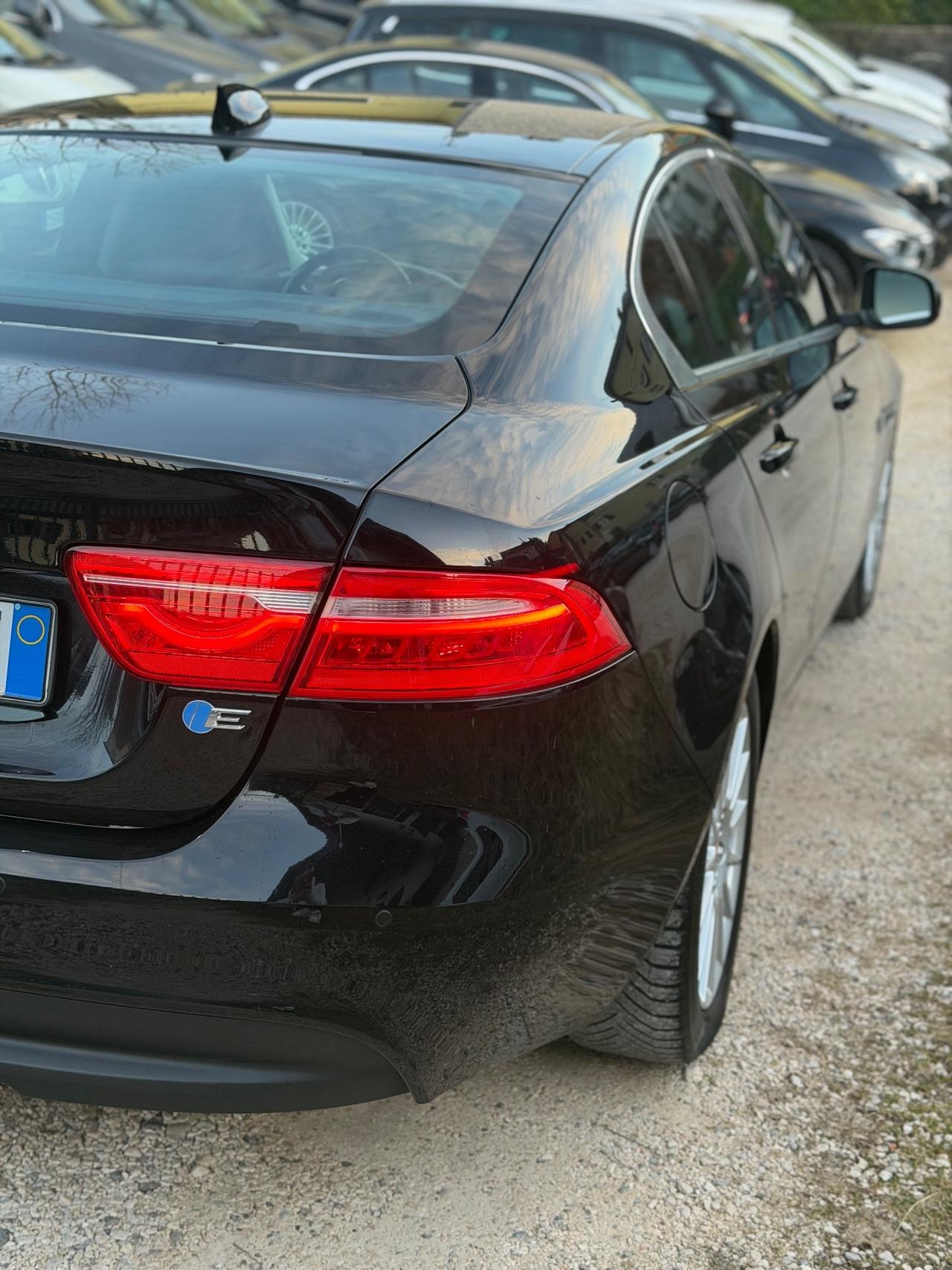Jaguar XE 2.0 D PRESTIGE KMCERT UNICOPR FULLED