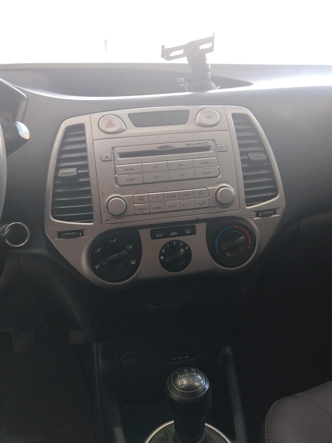 Hyundai i20 1.2 benzina 2010 CON GARANZIA