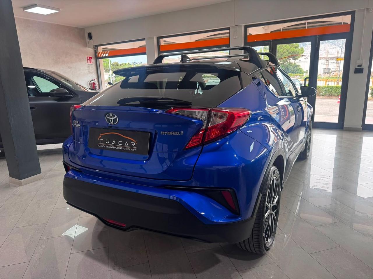 Toyota C-HR Lounge 1.8 HEV #11746