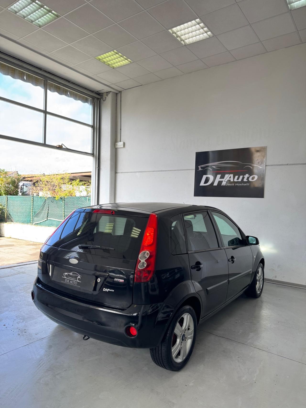 Ford Fiesta 1.4 TDCi 5p. Titanium