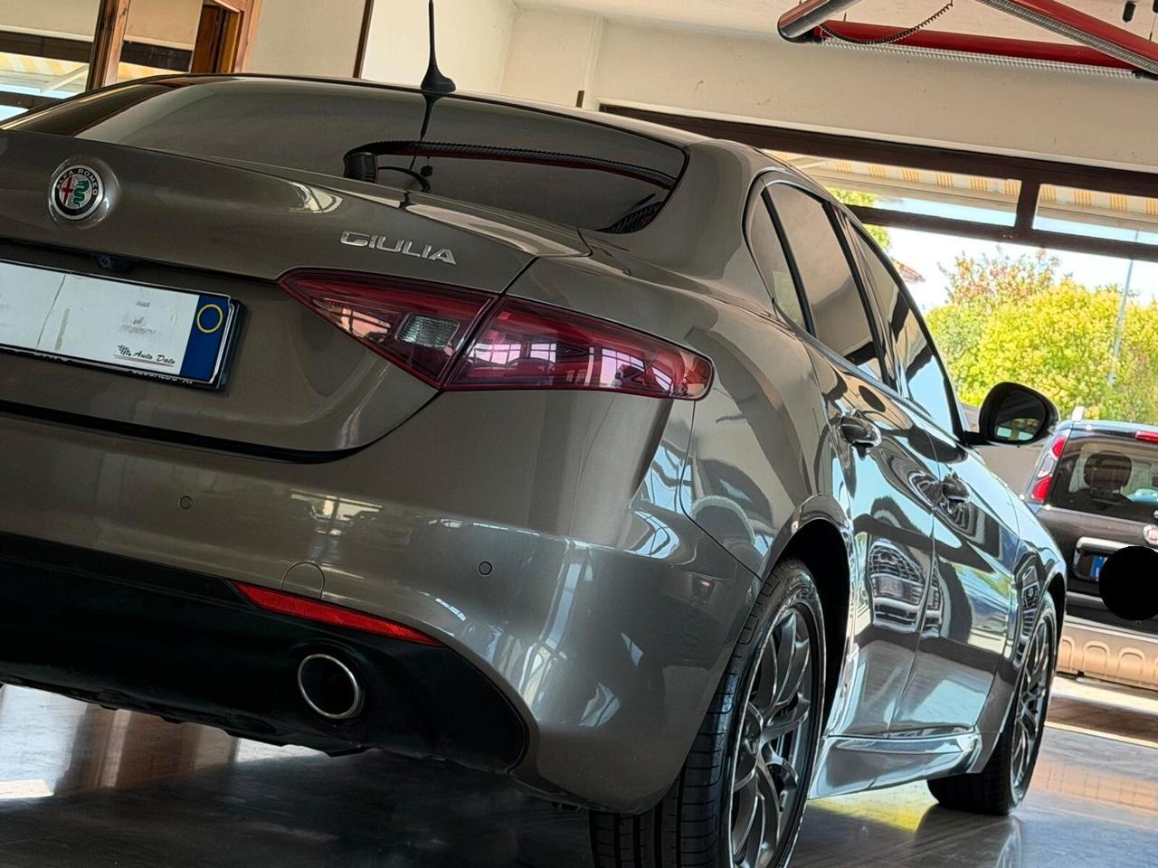 Alfa Romeo Giulia 2.2 TURBODIESEL 180 cv. SUPER (Nav)