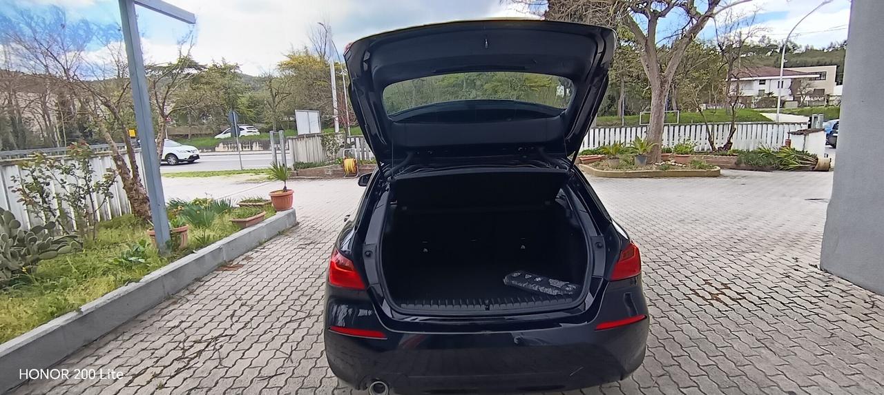 BMW 116 d Business Advantage auto ProMMO