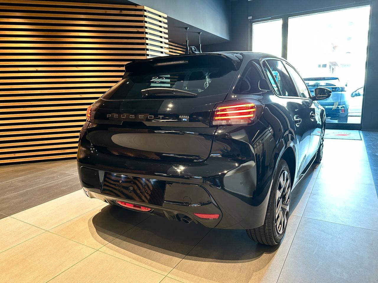 Peugeot 208 Hybrid 110 e-DCS6 Business