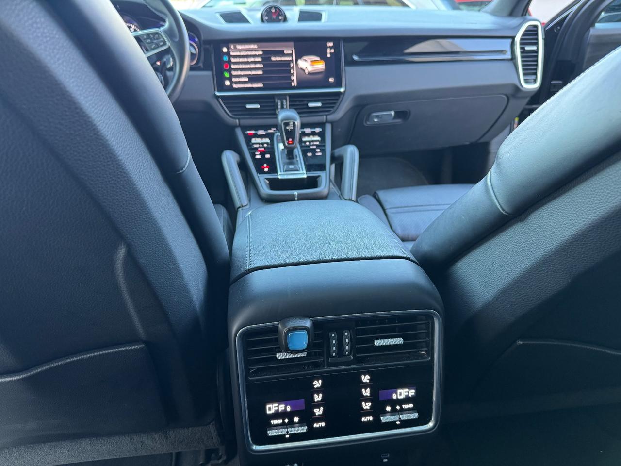 Porsche Cayenne 3.0 V6 Platinum Edition