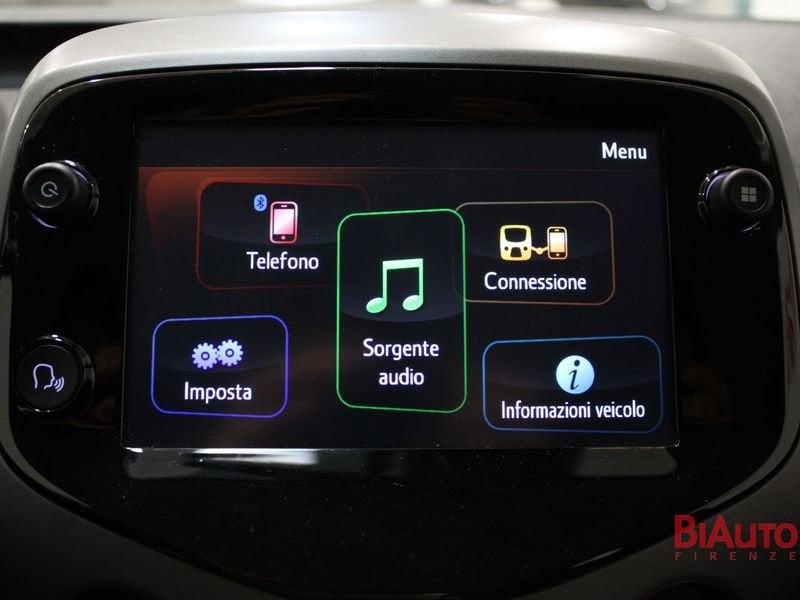 Toyota Aygo Aygo 5p 1.0 x-play m-mt 72cv