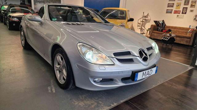 MERCEDES-BENZ SLK 200 Kompressor cat MANUALE! TAGLIANDI CERTIFICATI!