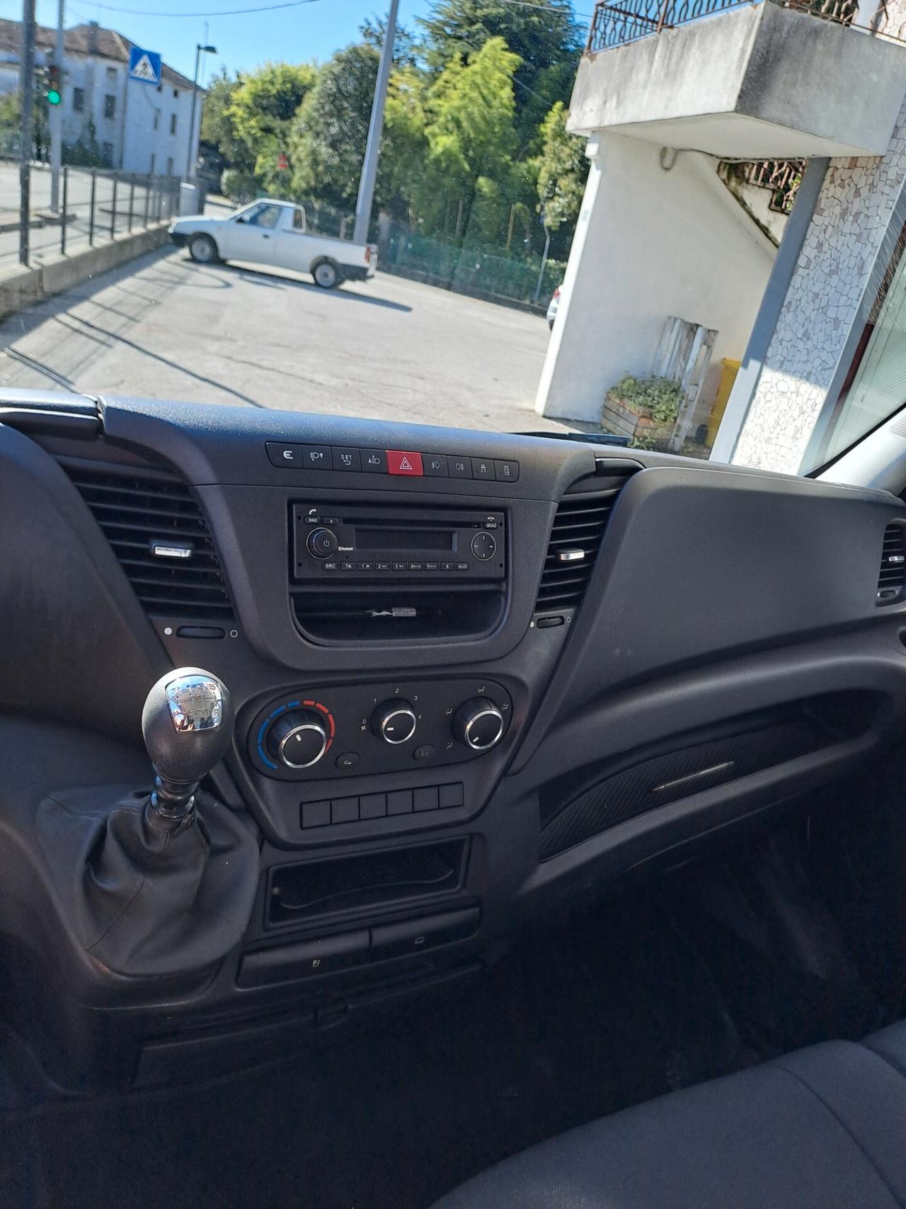 Iveco Daily 33S150 2.3 HPT PC-TN Furgone