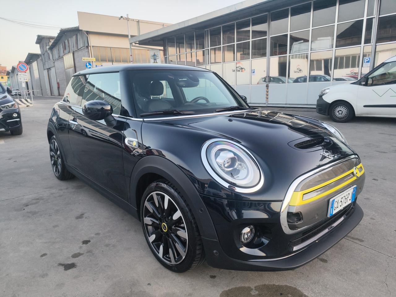 Mini Mini Full Electric Mini Cooper SE