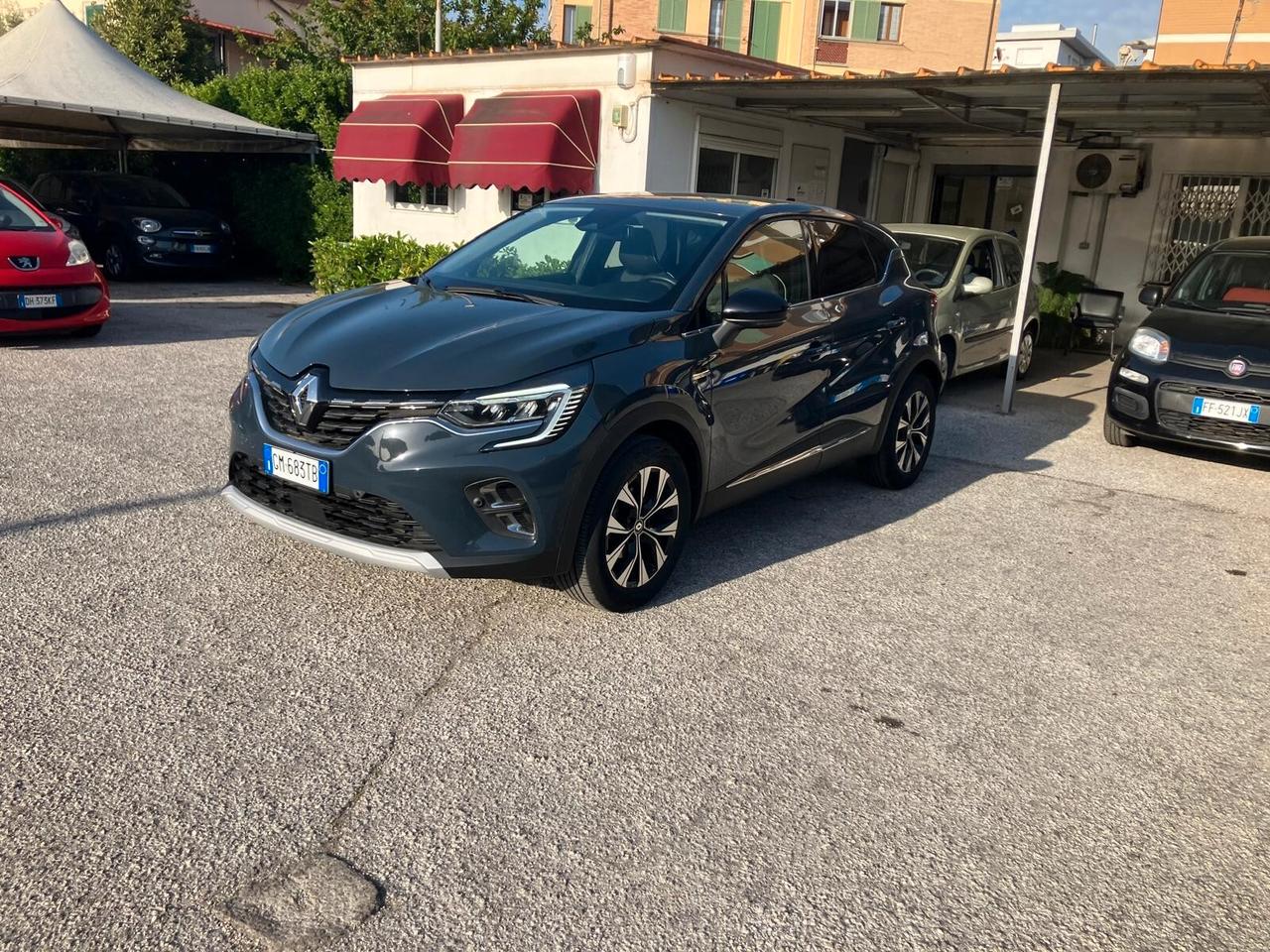 RENAULT CAPTUR 1.0 90cv Techno...solo 13.000 Km!!