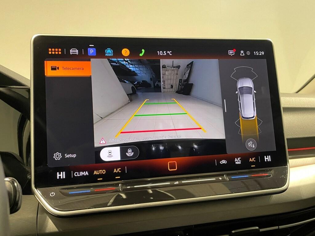 Volkswagen Golf VIII 2024 2.0 Tdi 115CV Life