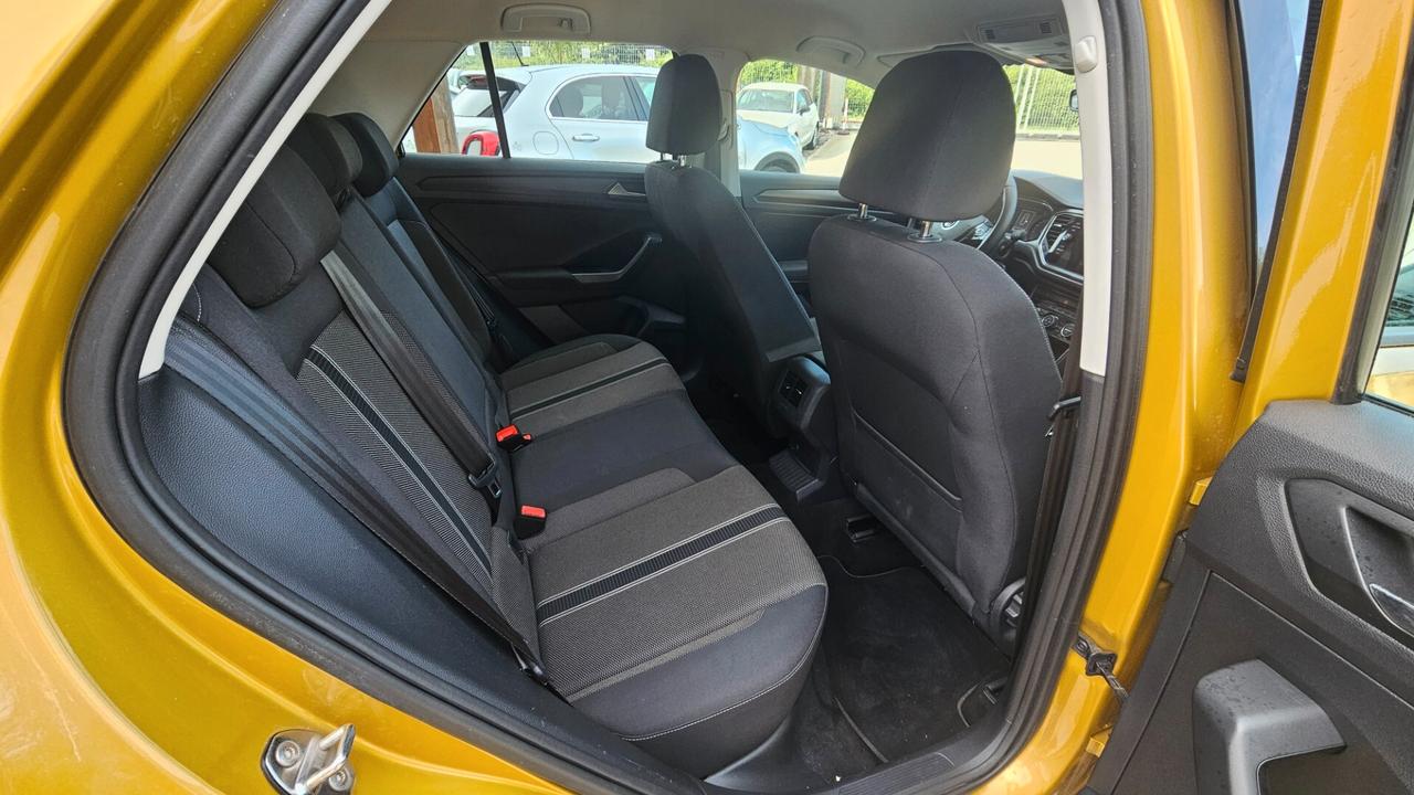 Volkswagen T-Roc 1.6 TDI SCR Business BlueMotion Technology