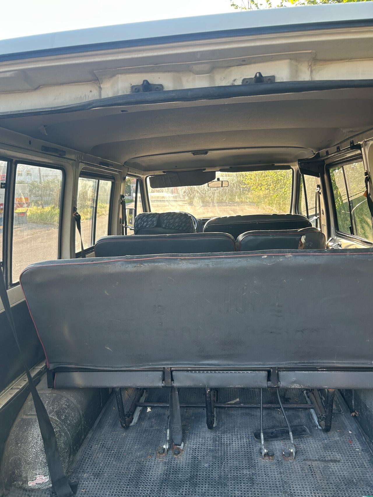 Renault Trafic furgone 4x4 posti 9