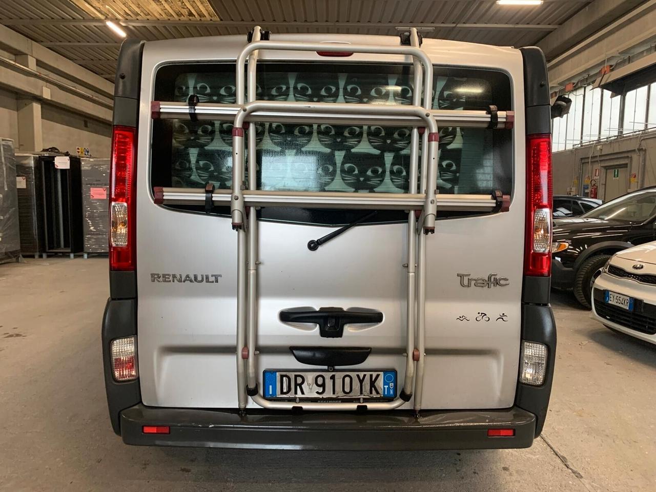 Renault Trafic Passenger 9 posti Camperizzato