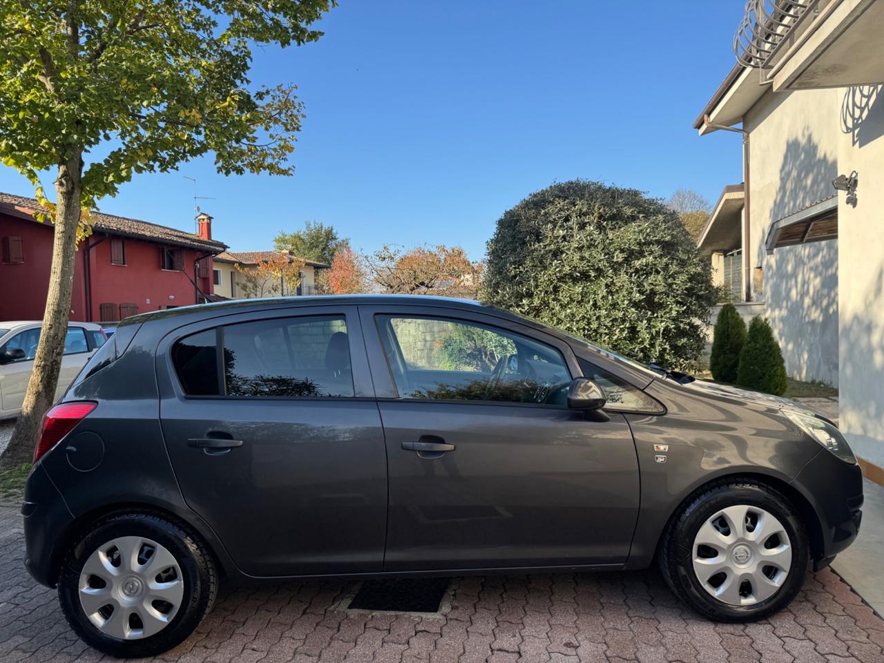 Opel Corsa 1.2 5 porte Edition