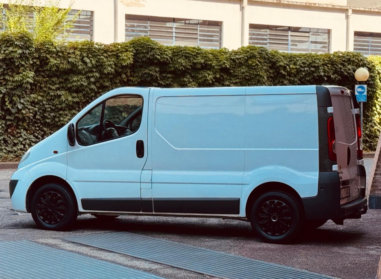 Opel Vivaro 29 2.0 CDTI 120CV PL-TN Furgone Easytronic
