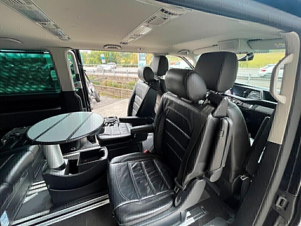Volkswagen Multivan 2.0TDI T6.1 Highline 7p Unico prop.