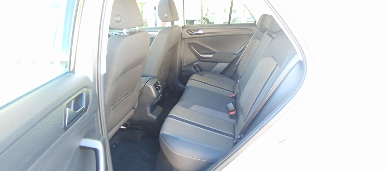 Volkswagen T-Roc 1.6 TDI 115 CV Style-Tetto Pan.-Garanzia