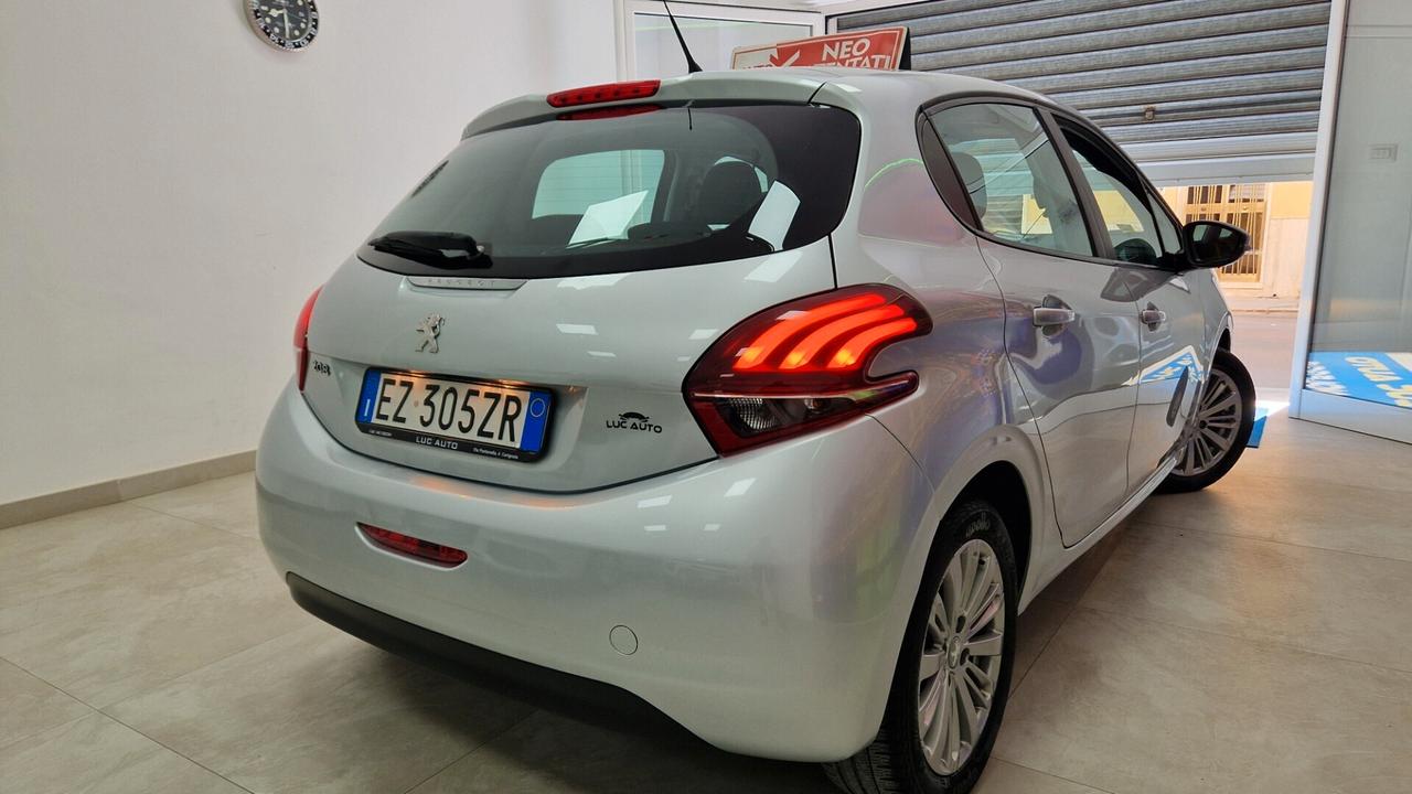 Peugeot 208 PureTech 82 5 porte