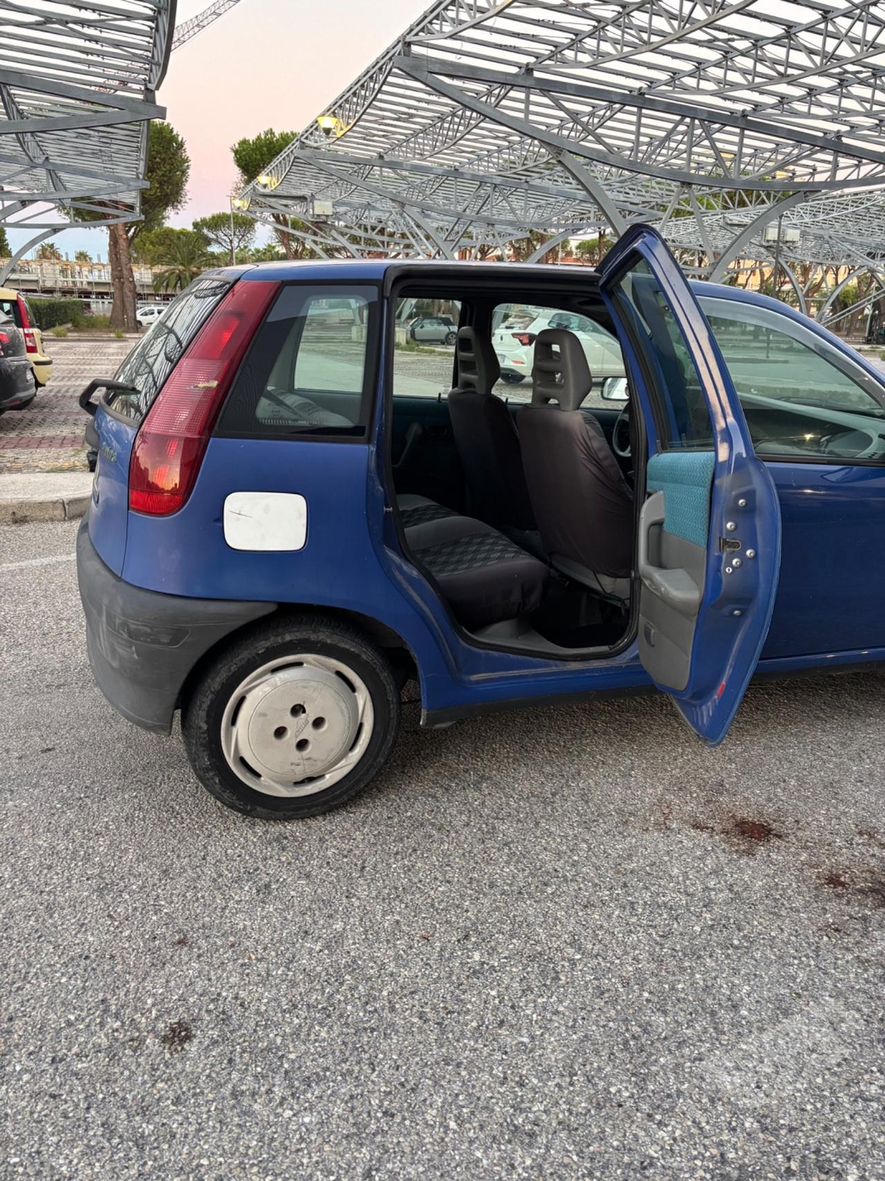 Fiat Punto TRENTENNALE NEOPATENTATI