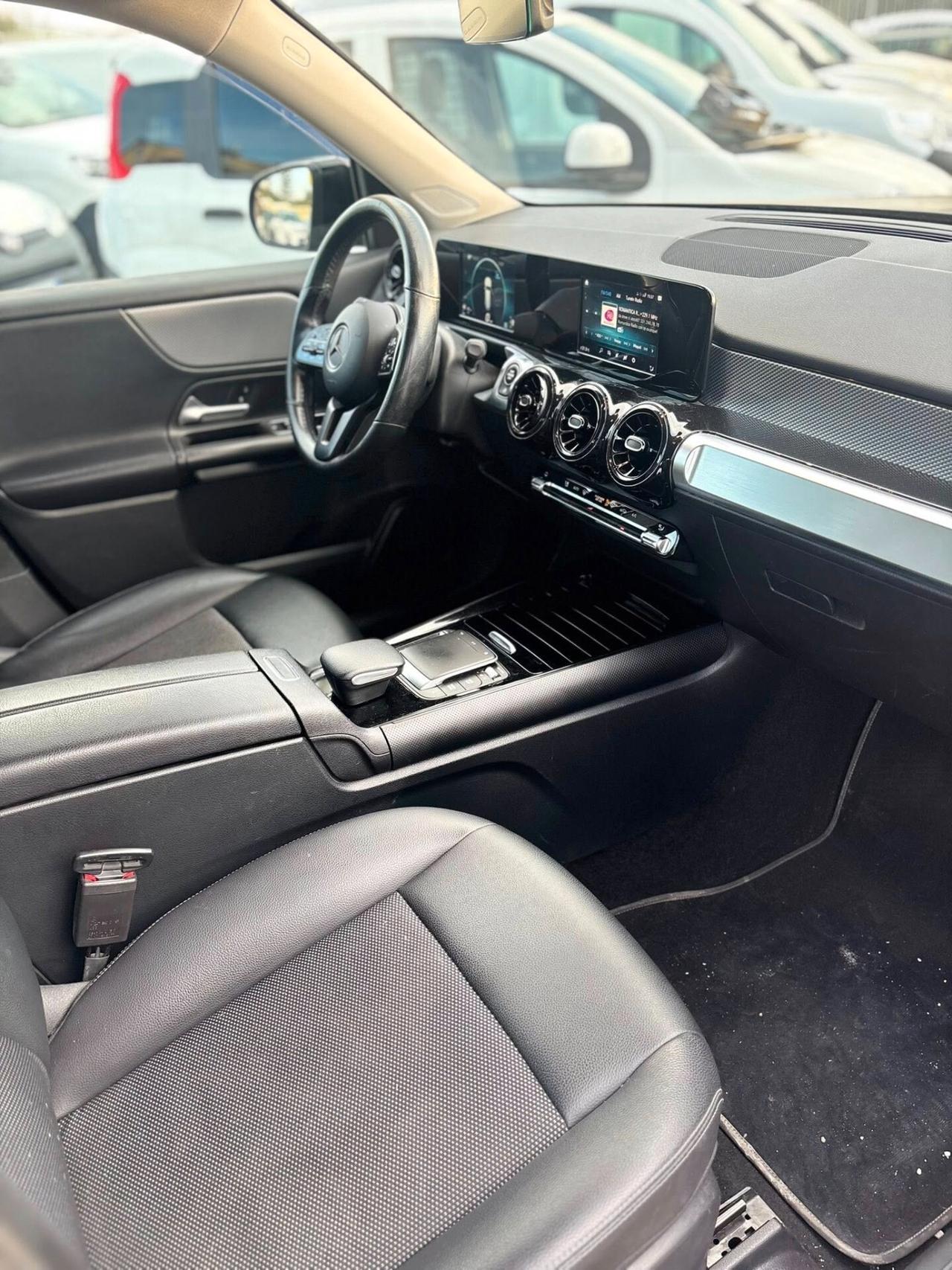 Mercedes-benz GLB 180 d Automatic Business