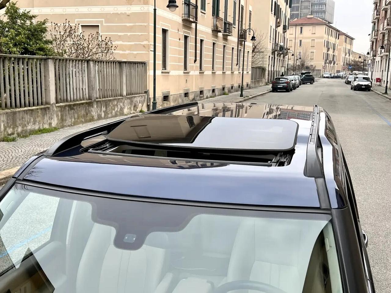 Land Rover Discovery 4 3.0 TDV6 211CV HSE