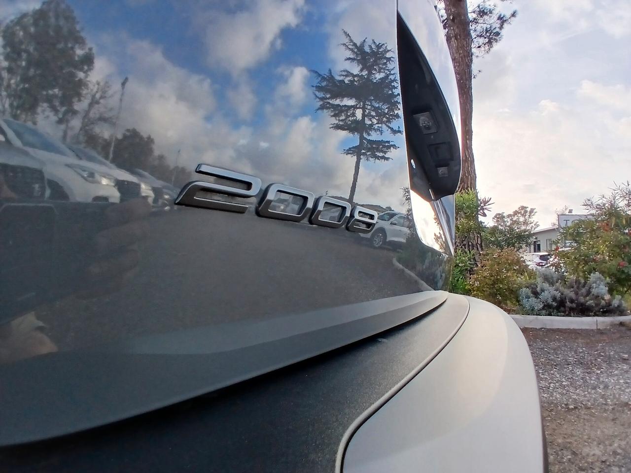 Peugeot 2008 Hybrid 145 e-DCS6 Allure