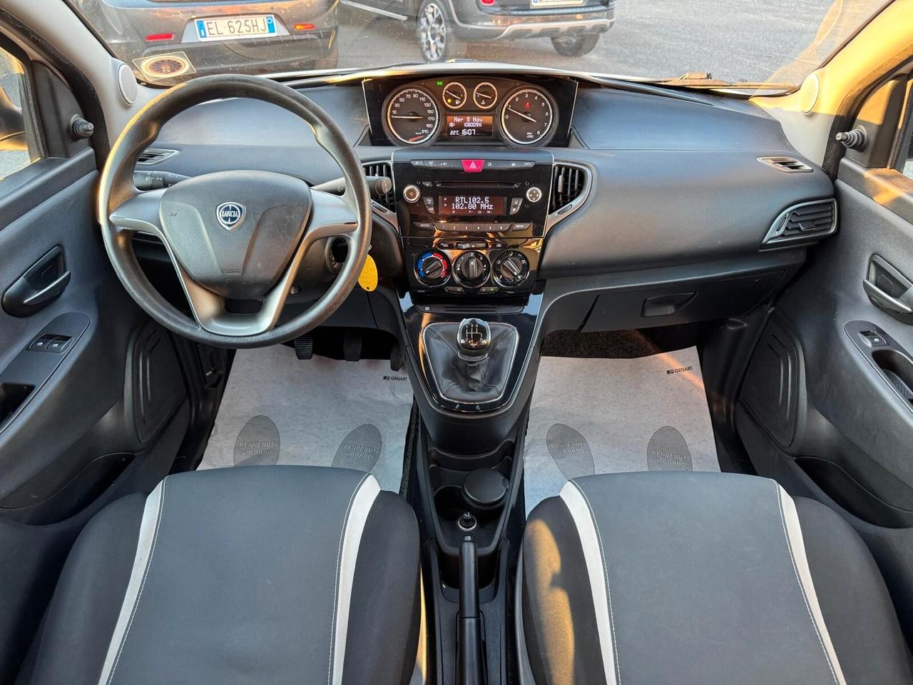 Lancia Ypsilon 1.2 BENZINA NEOPATENTATI 2015