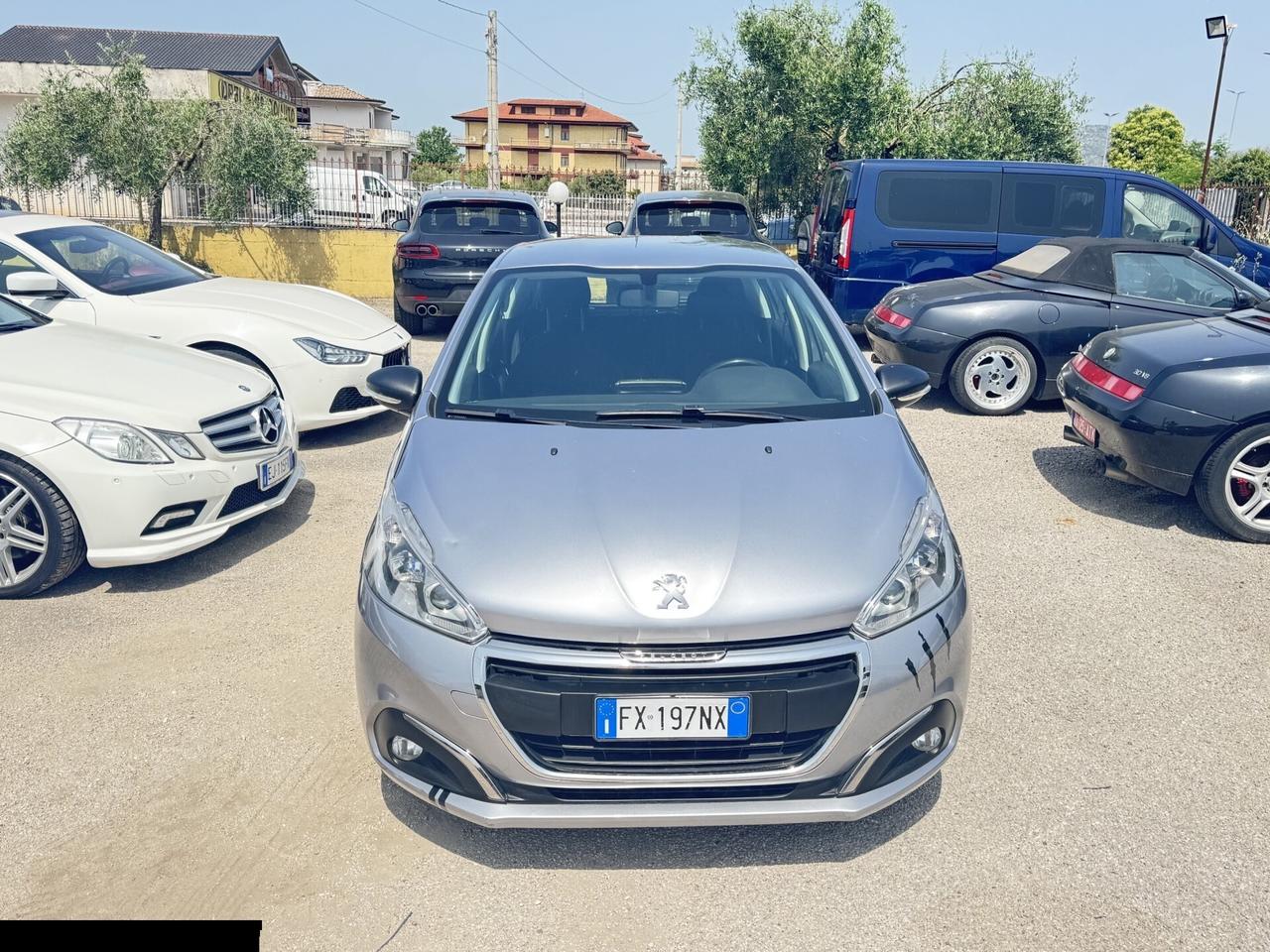 PEUGEOT 208 1.2 BENZINA ADATTA NEOPATENTATI