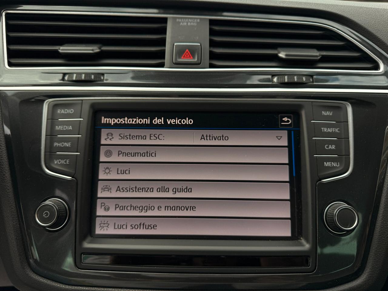 Volkswagen Tiguan 2.0 TDI SCR DSG Business BlueMotion Technology