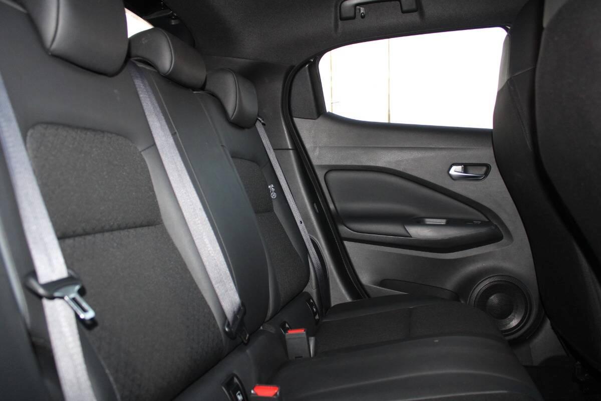 Nissan Juke 1.0 dig-t N-Connecta (Shadow) 114cv con CarPlay