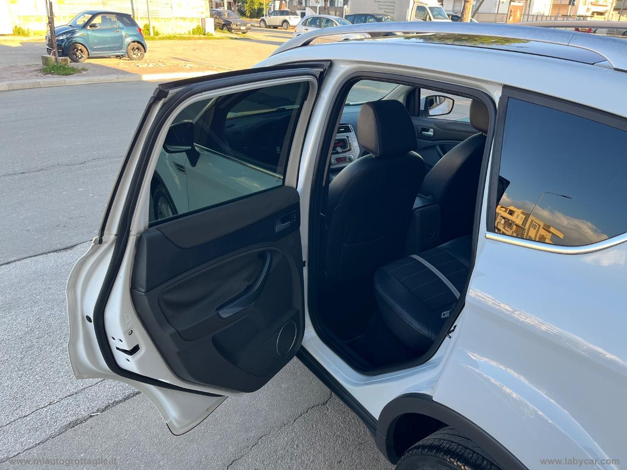 FORD Kuga 2.0 TDCi 136 CV 4WD Titanium