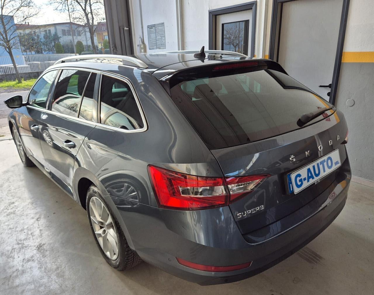 Skoda Superb 2.0 TDI EVO 150 CV SCR DSG Wagon Executive