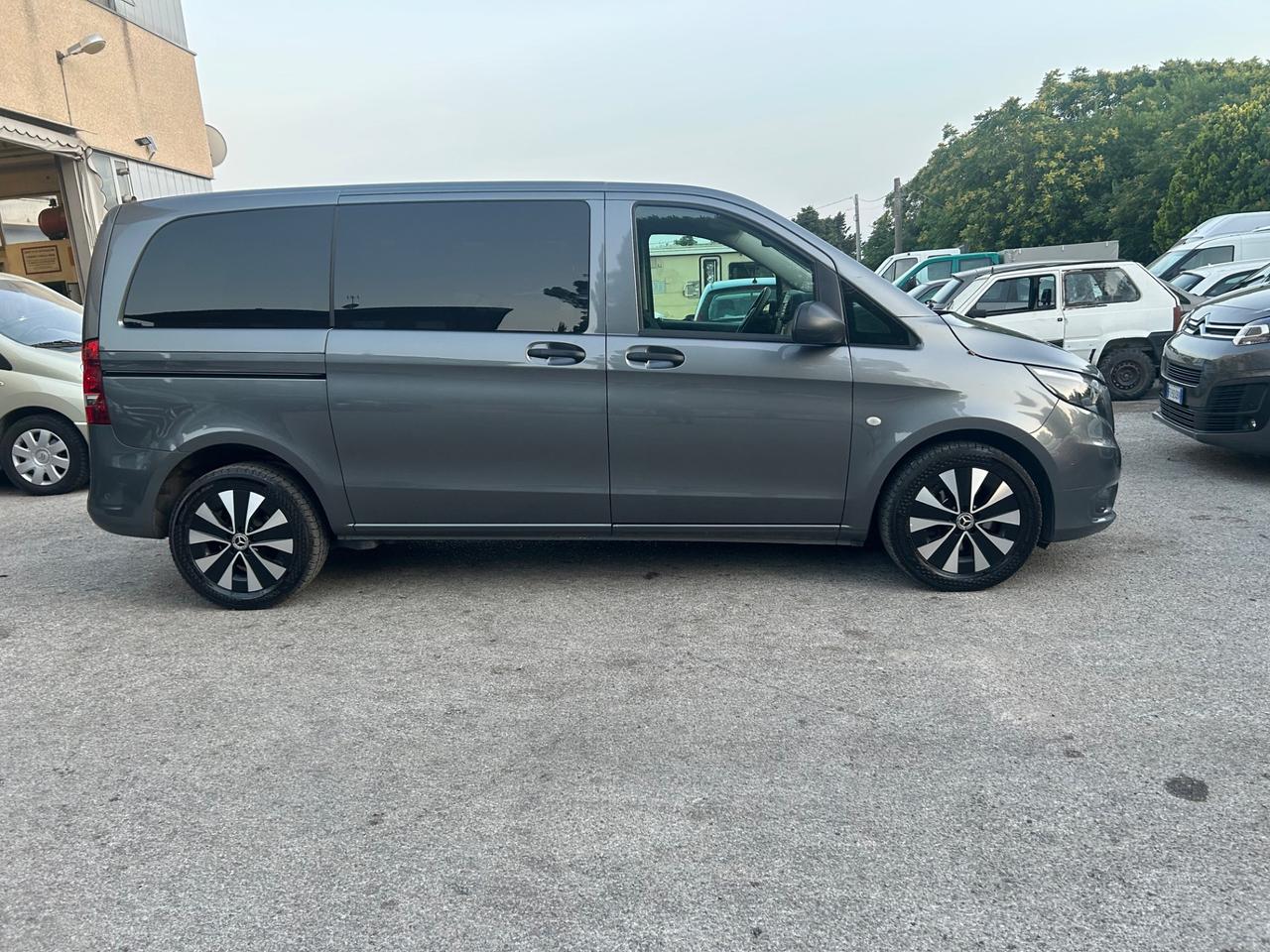 Mercedes-benz Vito 2.2 119 CDI Mixto Automatico