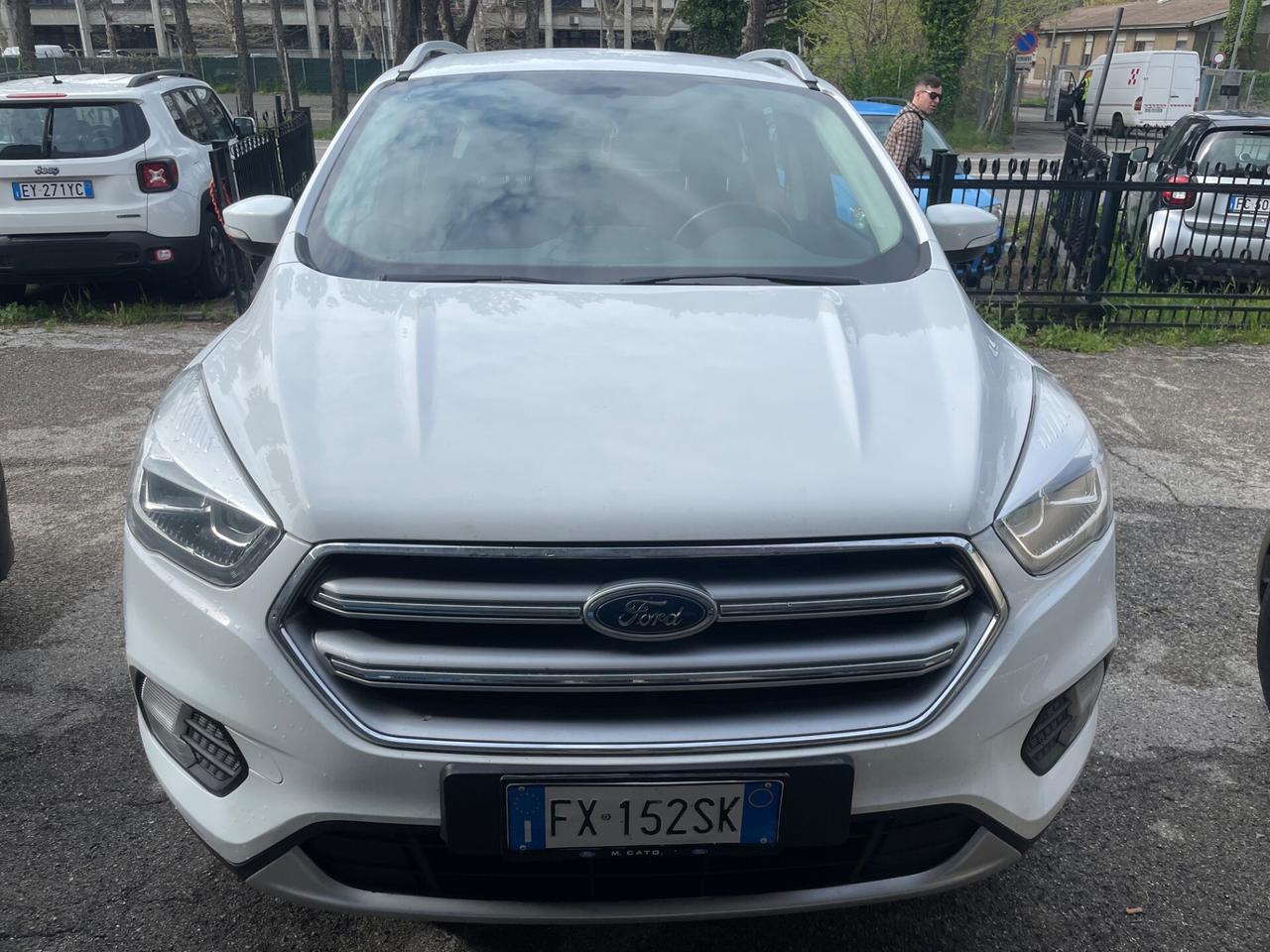 Ford Kuga 1.5 TDCI 120 CV S&S 2WD ST-Line