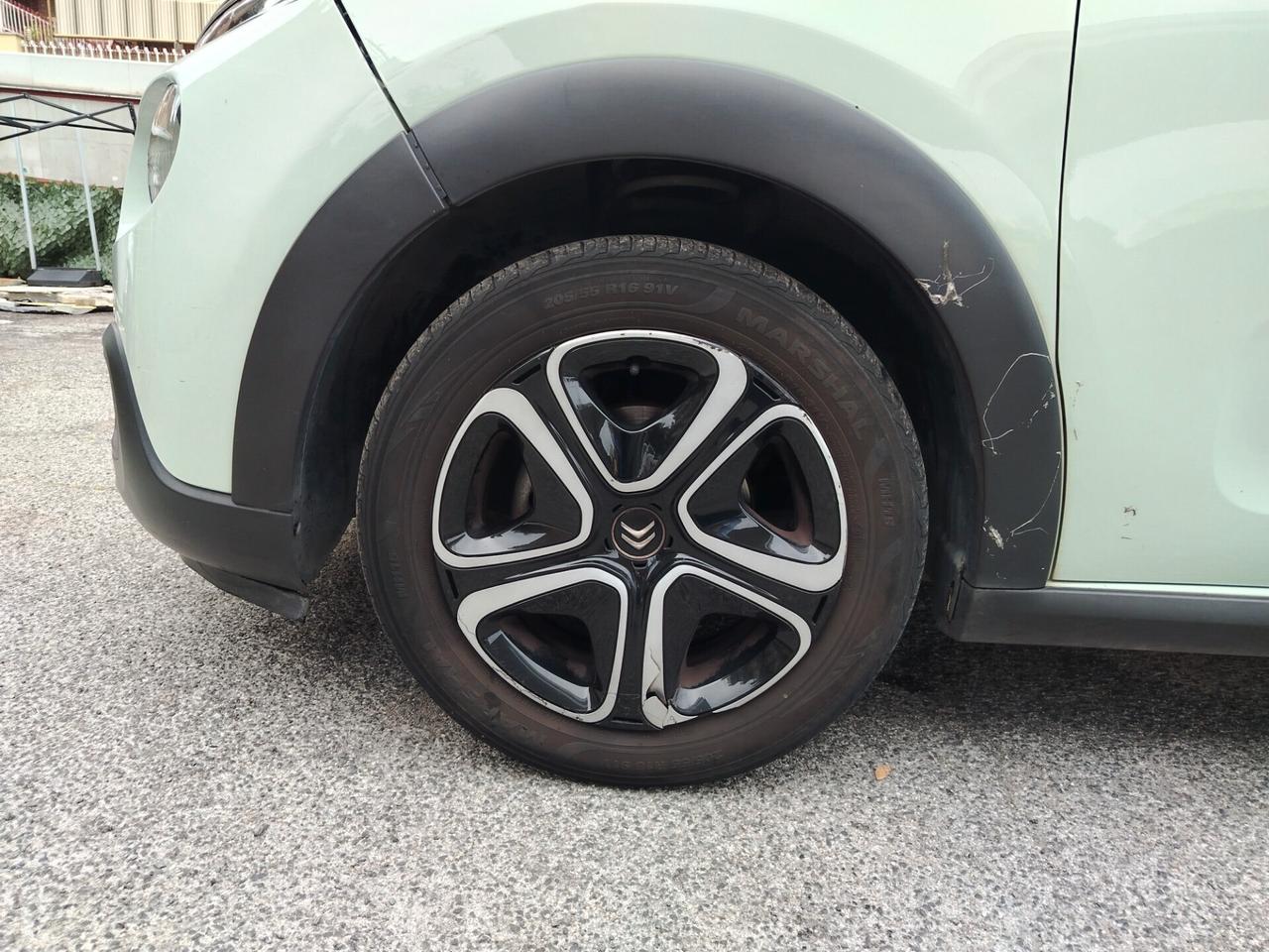 Citroen C3 PureTech 82 GPL Shine