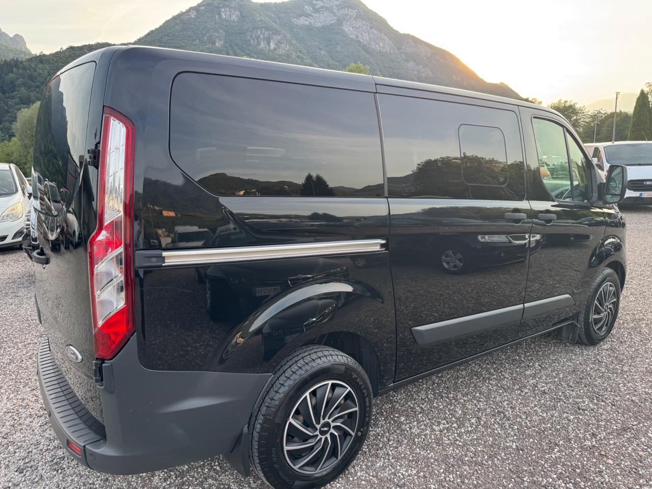 Ford Tourneo Custom Cambio automatico