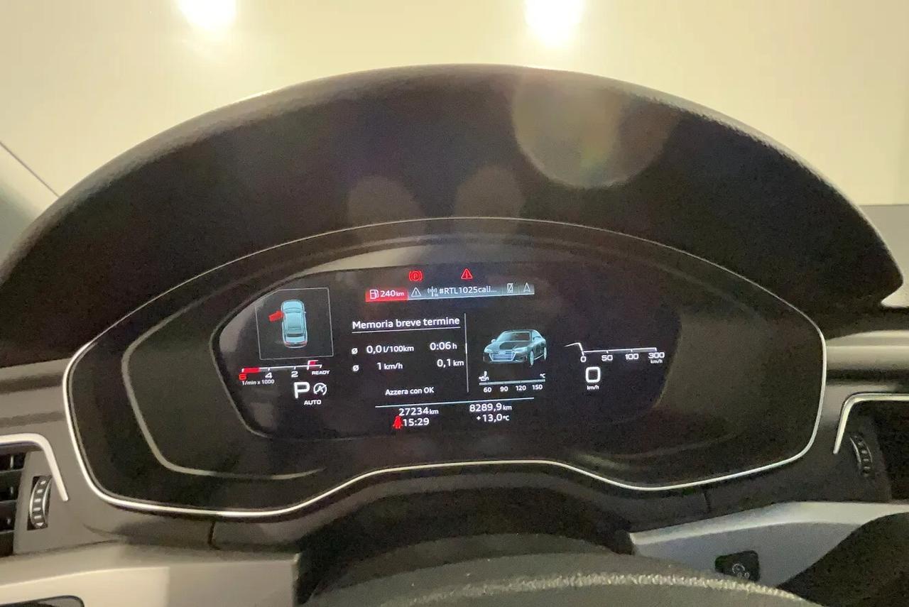 Audi A4 40 TDI quattro S tronic Business Advanced