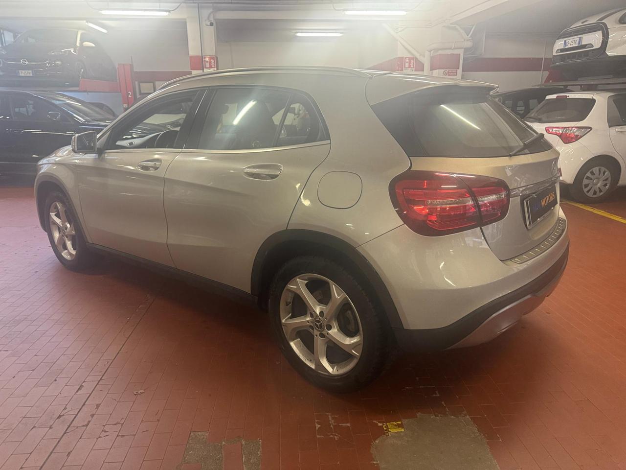 MERCEDES-BENZ GLA 180 d Sport auto UNICO PROPRIETARIO