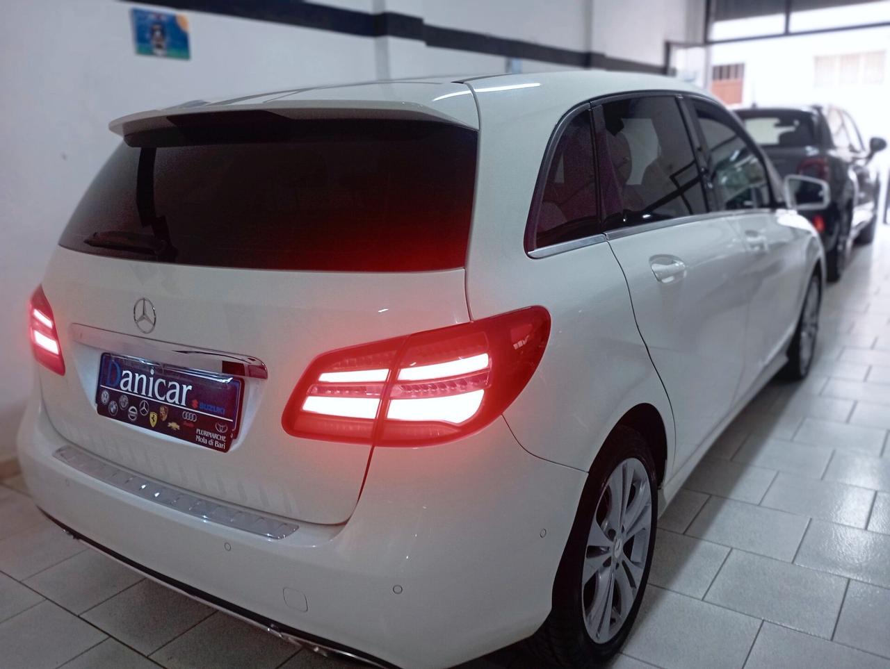 Mercedes-benz B 180 B 180 d Premium