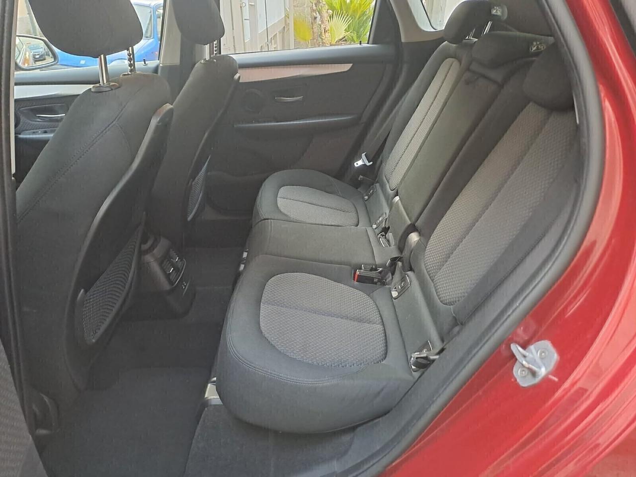 Bmw 216d 2020 garantita