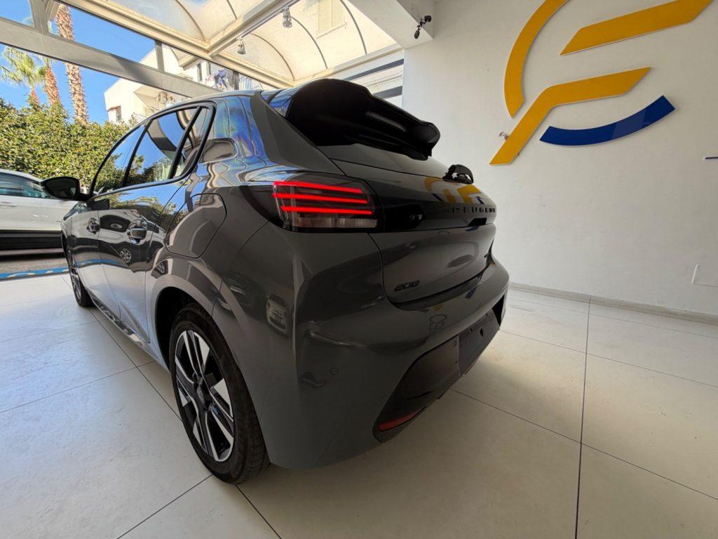 Peugeot 208 Hybrid 110 e-DCS6 Allure da €199,00 mensili