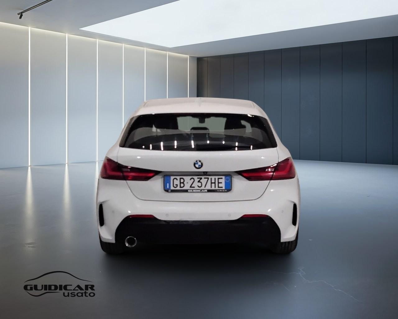 BMW Serie 1 F40 - 116d Msport auto
