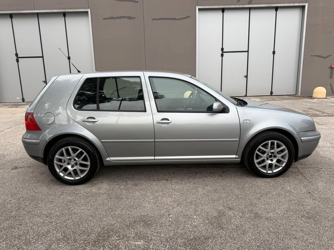 VW GOLF 4 1.9 TDI 2003 12 MESI DI GARANZIA