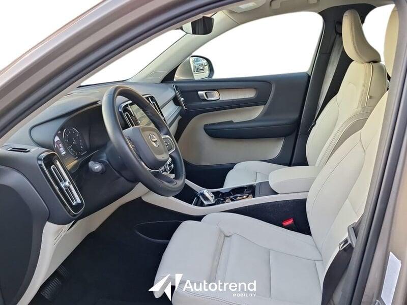 Volvo XC40 T3 163 CV Automatica NAVI LED Inscription