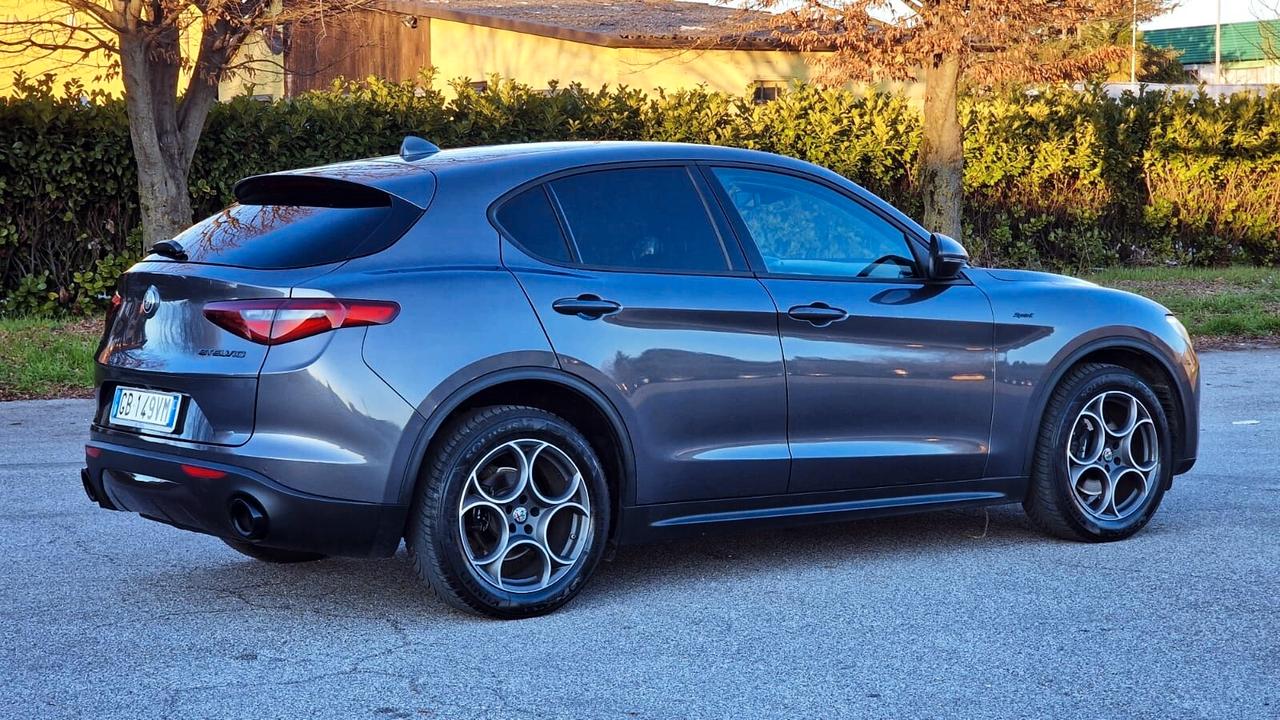 Alfa Romeo Stelvio 2.2 Turbodiesel 190 CV AT8 Q4 Sprint