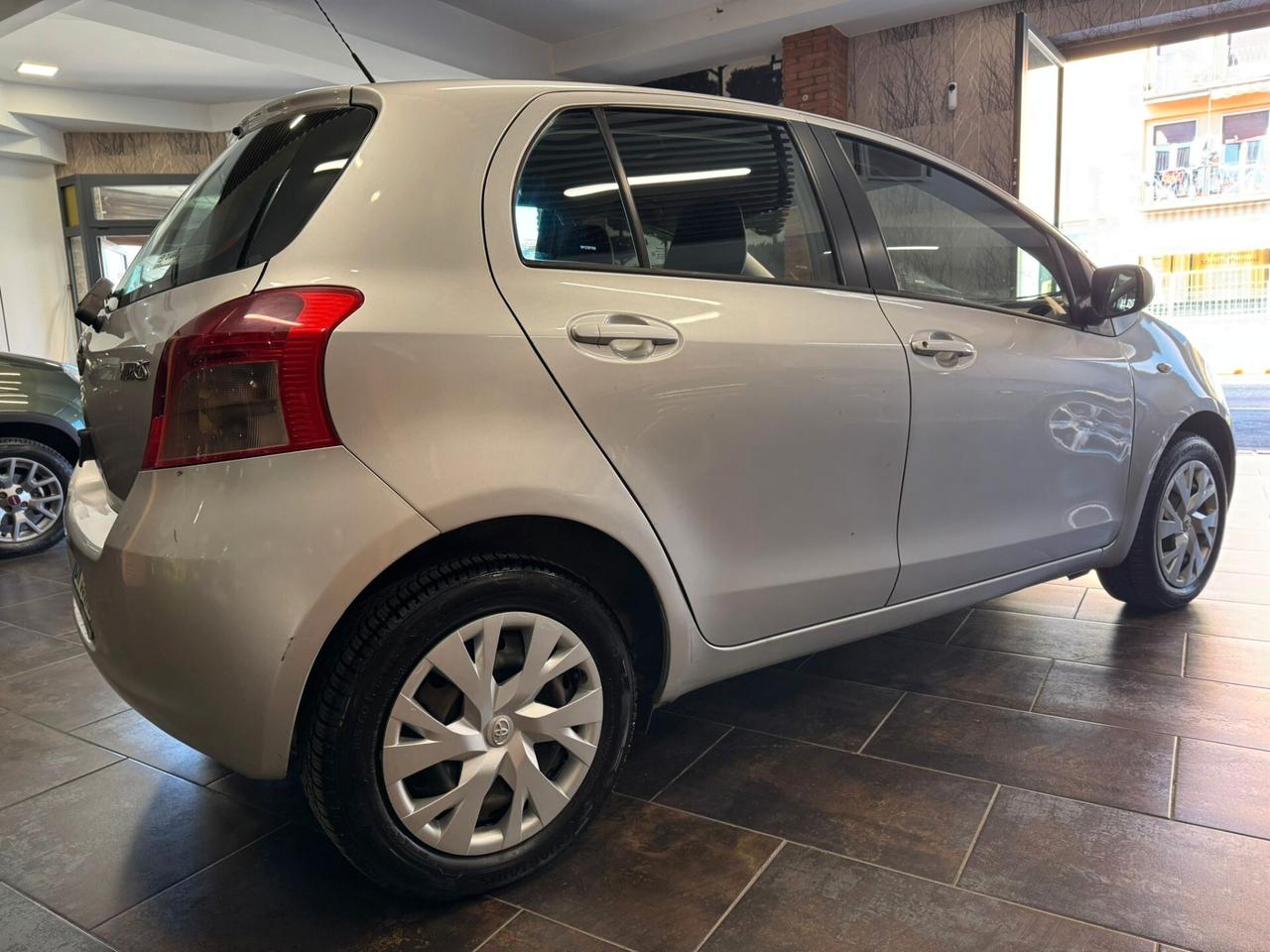 Toyota Yaris 1.3 5 porte Sol