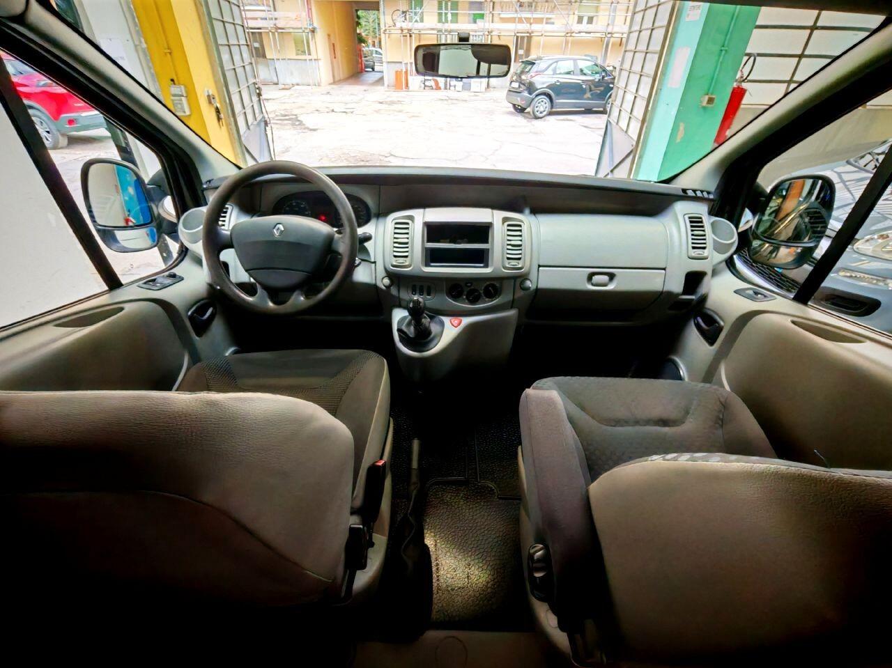 Renault Trafic 8 Posti 2.0 DCi Passenger