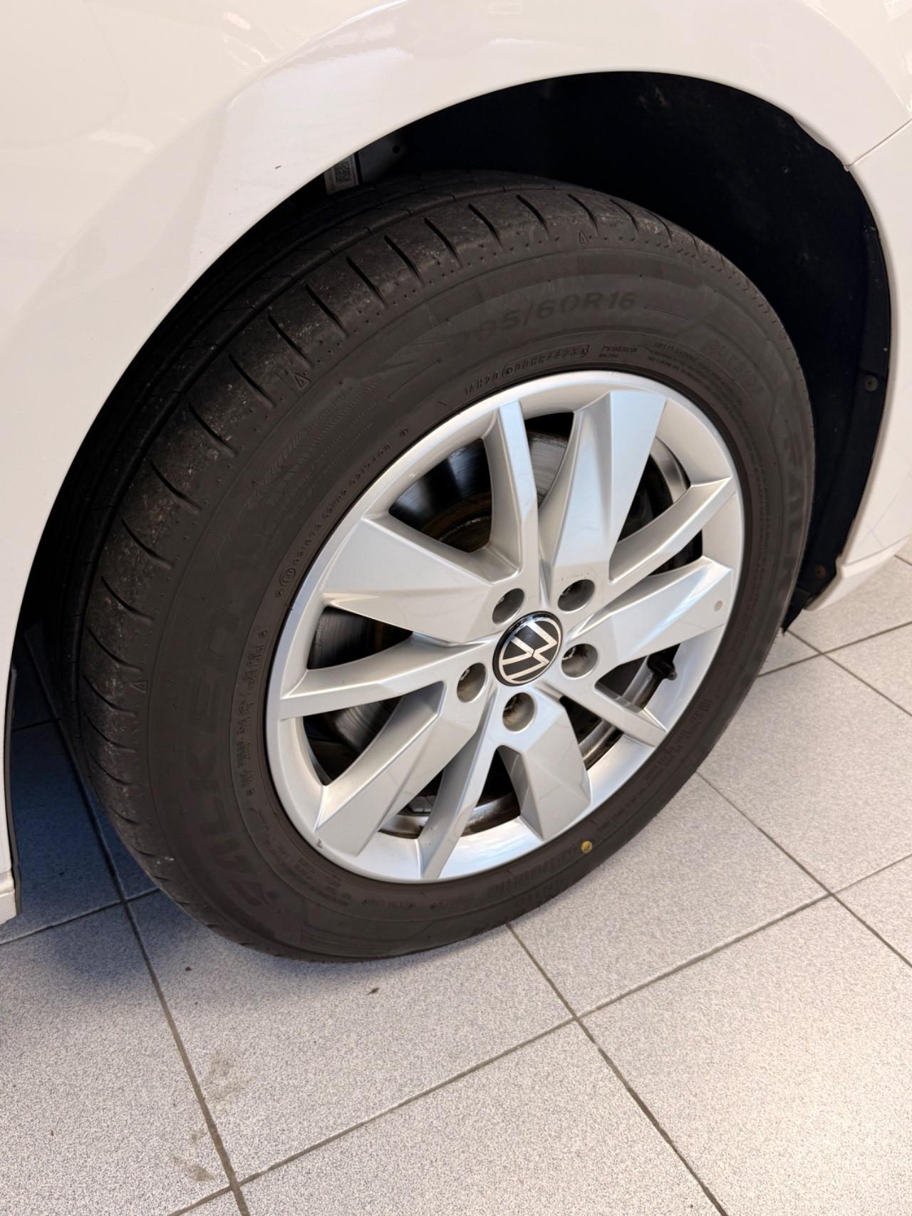 Volkswagen CADDY 2.0 TDI 122CV 5 POSTI IVA ESPOSTA