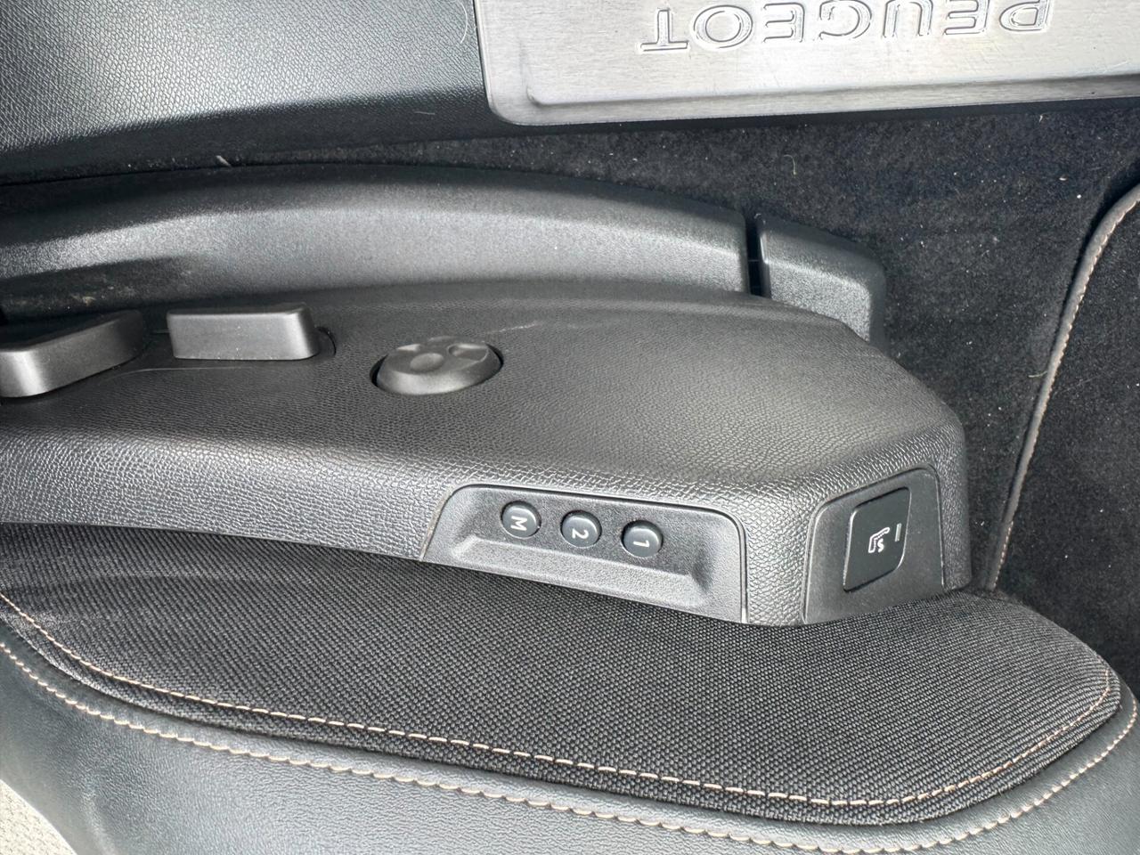 Peugeot 3008 Hybrid 225 e-EAT8 GT