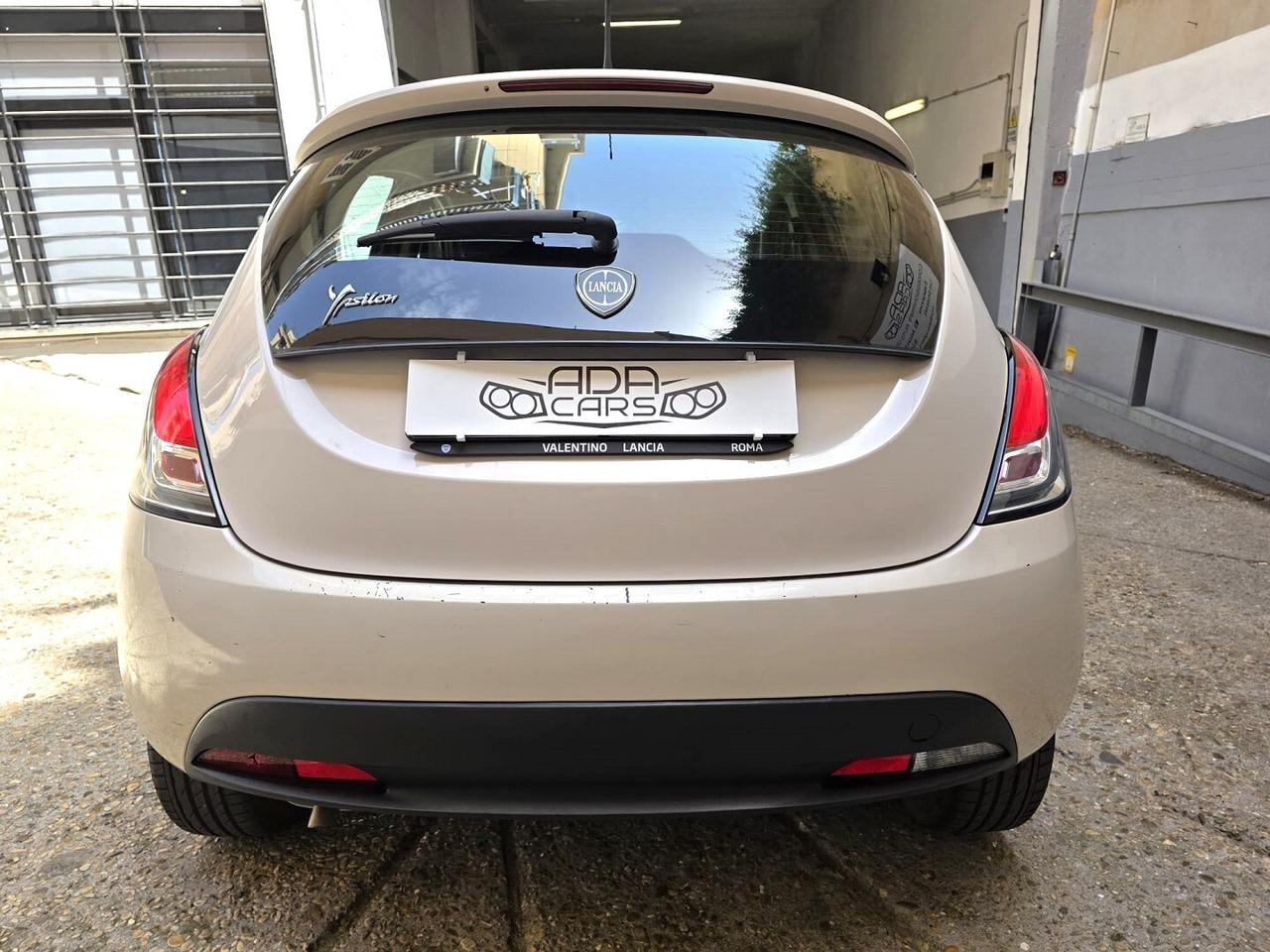 LANCIA YPSILON 1.2 - ADATTA A NEOPATENTATI
